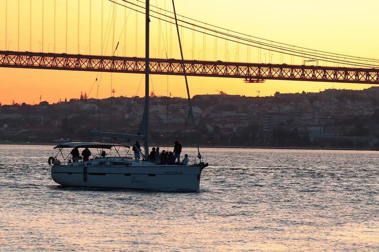 lisbon-by-boat-rental-sailo-yacht-charter-portugal-tagus-river