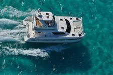 Explore the Islands on this Luxurious Powercat