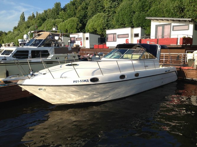 5404 Motor 37.0’ Boat Rental Central Federal District, RU Sailo