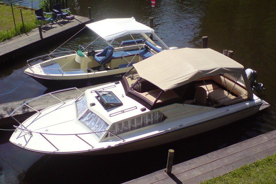Enjoy Berlin, Germany by boat! Hire this 21ft Topolino Powerboat controlled easy