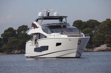 Charter this stylish and exclusive the Sunseeker 86 Fly in Malta