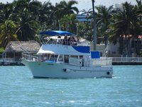 Set your dreams in motion in Florida aboard this 40 ft Cruiser