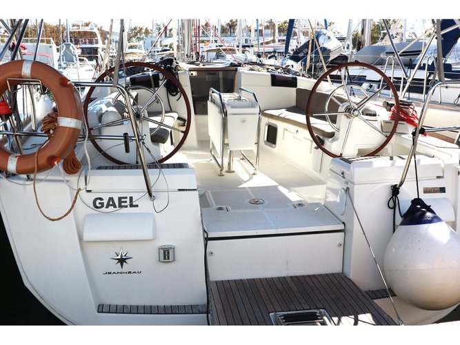 Palma de Mallorca Sailboat Rental Sun Odyssey 439 38306 Sailo