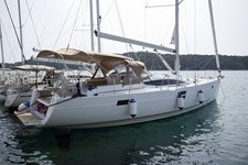 Discover  in style boating on this sailboat rental