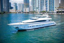 Luxury 103′ Maiora Yacht in Miami