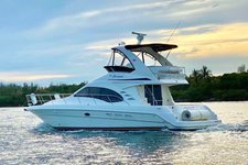 46' Luxury Sea Ray Yacht(Minimum 3 hours)