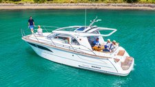 Luxury Cabin Cruiser Yacht