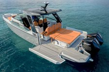 Luxurious speed boat for private cruise