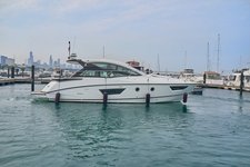 2018 Beneteau Gran Turismo 40 Powered by: T-Volvo Penta D4-300 w/Joystick (2x300hp)
