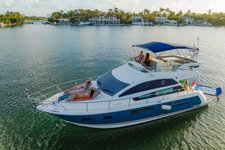 LUXURY YACHT IN THE HEART OF EDGEWATER / VENETIAN!!!