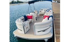 BeautifulI Party Boat Amazing Time