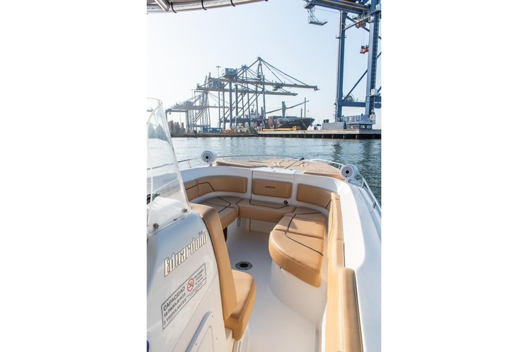 Boating is fun with a Motor boat in CARTAGENA DE INDIAS
