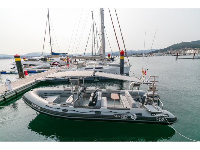 Hop aboard this amazing motor boat rental in Baiona!