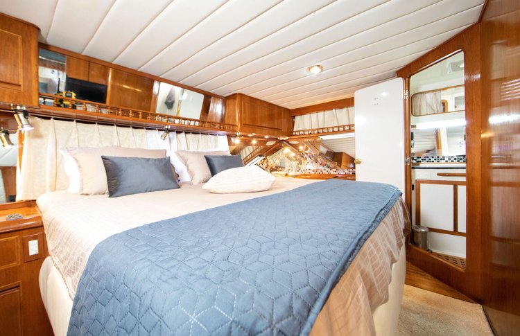 Discover Pula surroundings on this Edership 44  boat