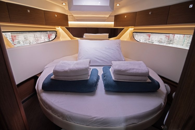 Jeanneau boat for rent in Split