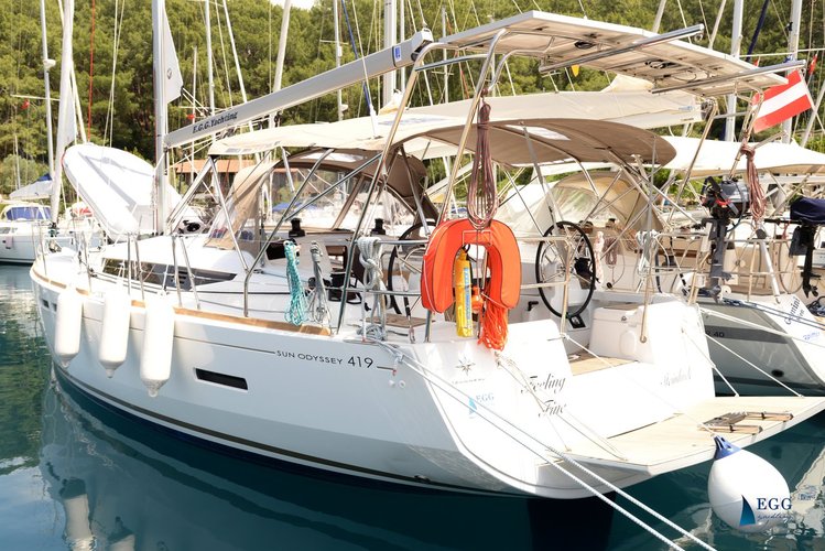 Take this awesome sailboat for a spin!