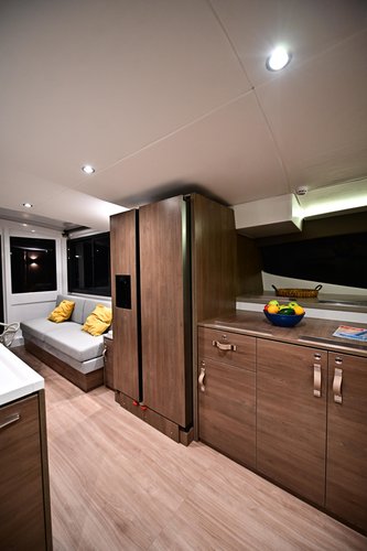 This 48.6' Bali Catamarans cand take up to 10 passengers around Salerno
