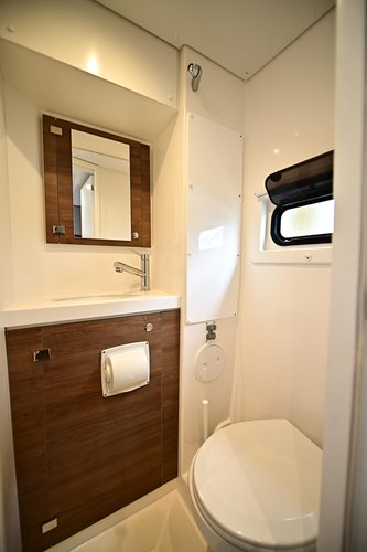 This 48.6' Bali Catamarans cand take up to 10 passengers around Salerno