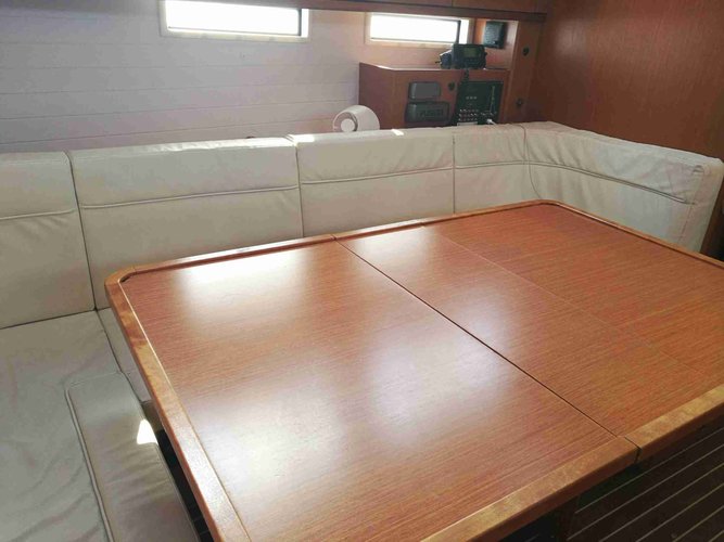Monohull boat rental in Campania, Italy