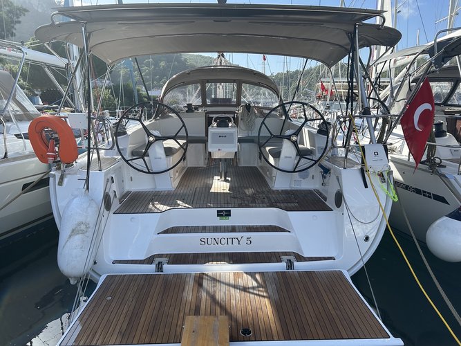 Climb aboard this Bavaria Yachtbau Bavaria Cruiser 46 - 4 cab. for an unforgettable experience