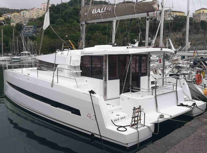 Catamaran boat rental in Campania, Italy