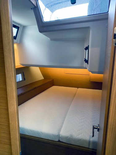 Monohull boat rental in Campania, Italy