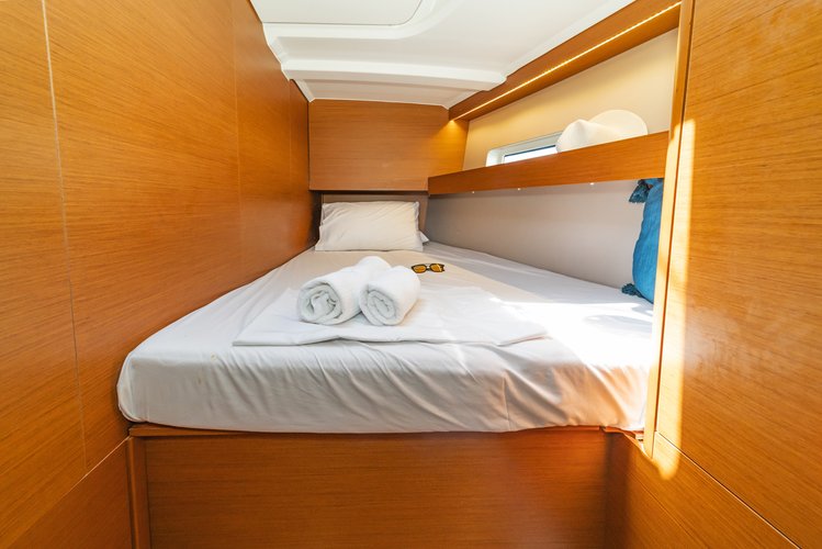 Up to 12 persons can enjoy a ride on this Jeanneau boat