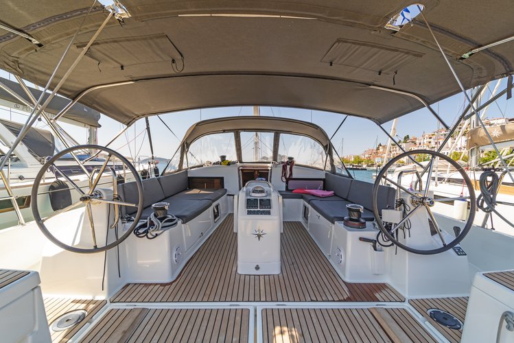 Boating is fun with a Jeanneau in Skiathos/Sporades, Volos