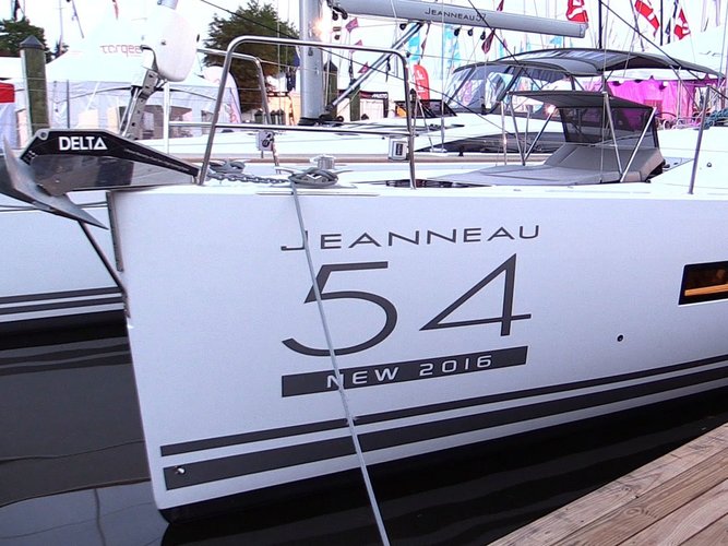 Enjoy Skiathos/Sporades, Volos, GR to the fullest on our comfortable Jeanneau Jeanneau 54 - 6 cab.
