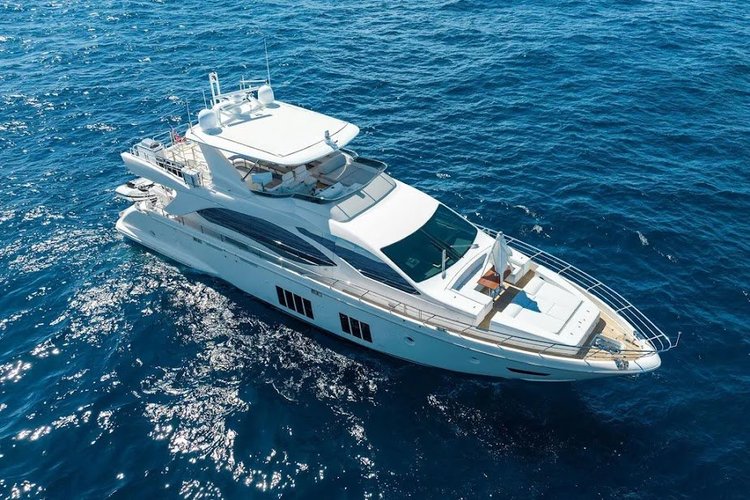 Experience Unparalleled Luxury Aboard the 2017 Azimut 88 Yacht