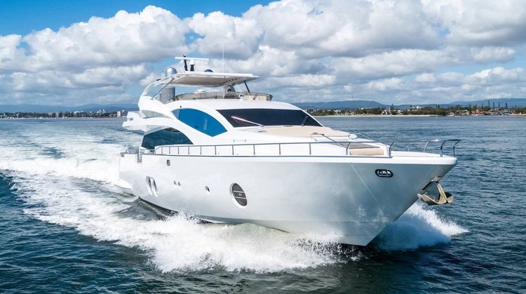 Beautiful Aicon Yachts Aicon 85 Fly ideal for cruising and fun in the sun!
