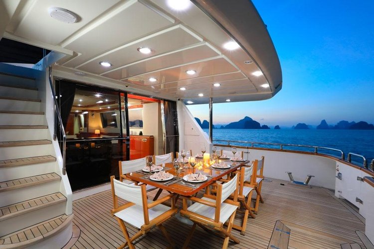 This 106.0' Falcon cand take up to 20 passengers around Phuket