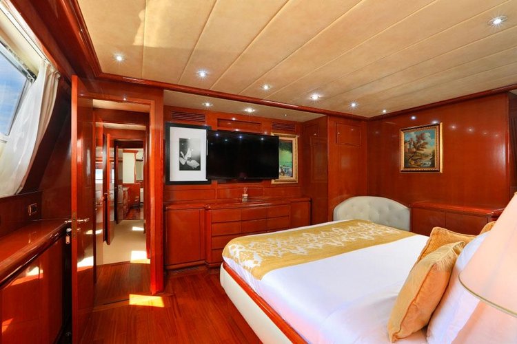 Boat for rent Falcon 106.0 feet in Ao Po Grand Marina, Thailand