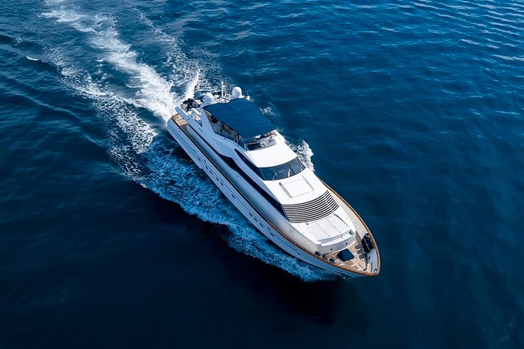 Up to 20 persons can enjoy a ride on this Motor yacht boat