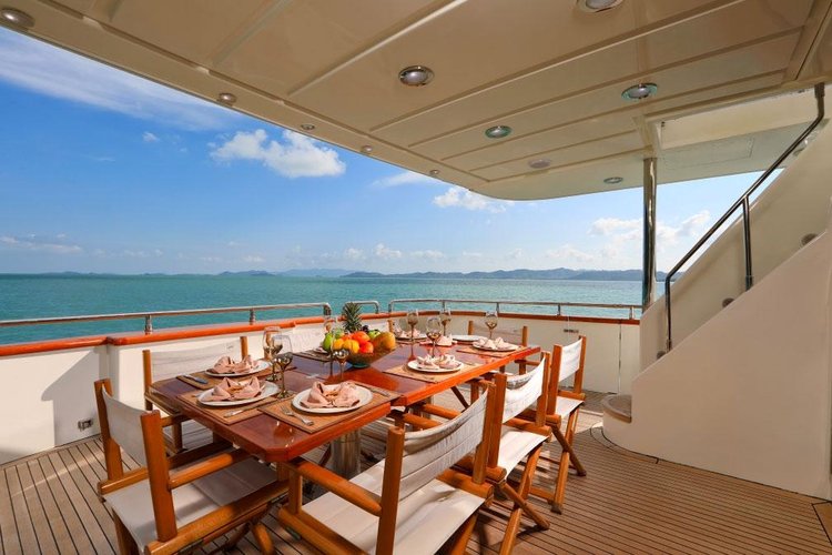 Discover Phuket surroundings on this 106ft Falcon boat