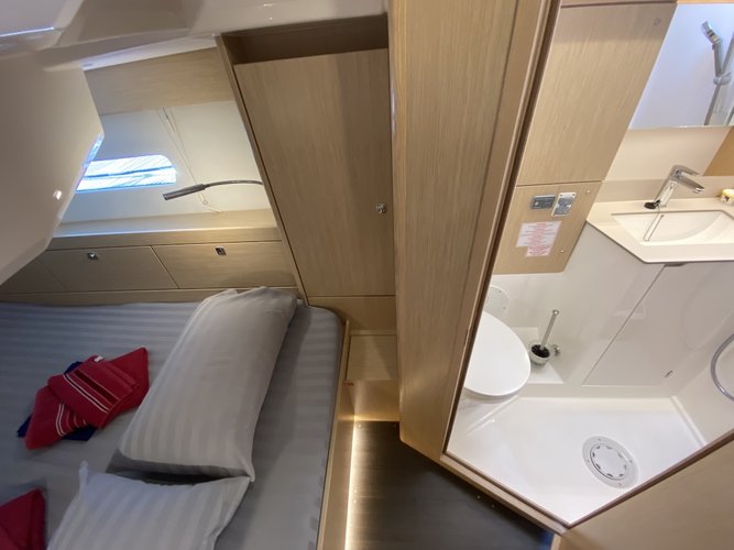 47.6 feet Bavaria Yachtbau in great shape