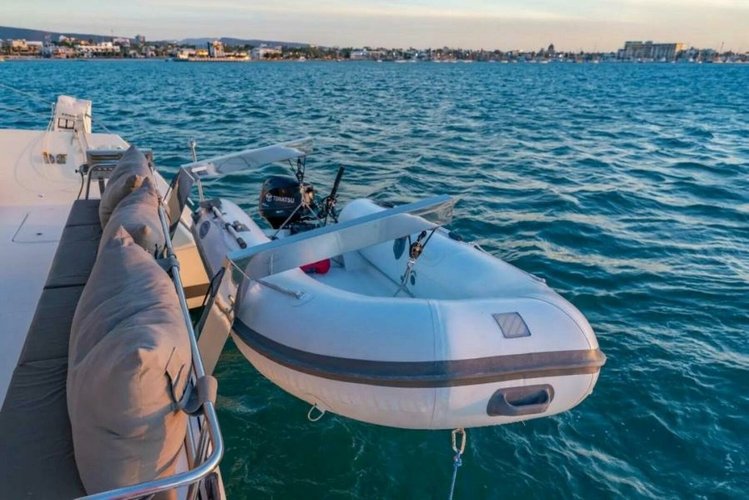 Catamaran boat for rent in La Paz, BCS