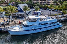 Explore Florida on a luxurious motor yacht