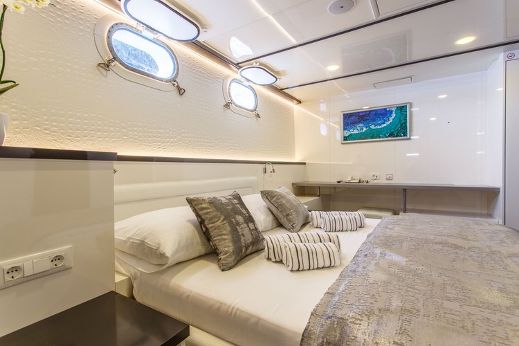 Boat rental in Split, 