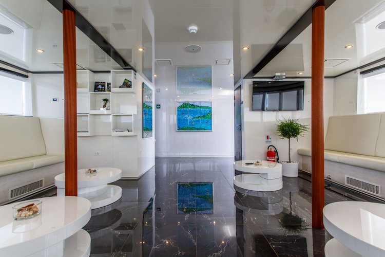 Up to 36 persons can enjoy a ride on this Motor yacht boat