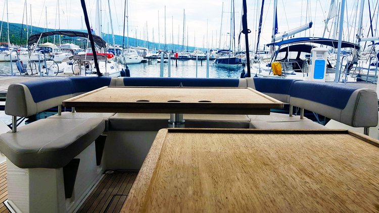 Motor boat boat for rent in Punat