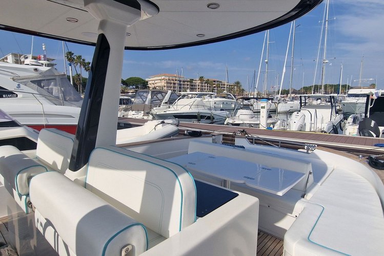 Boat rental in golfe juan, 