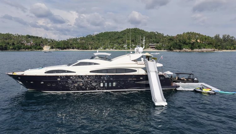 100.0 feet Astondoa in great shape