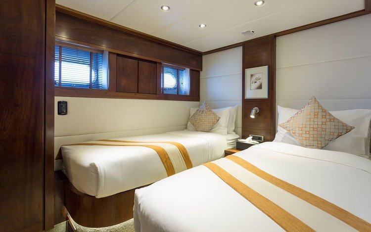 Mega yacht boat for rent in Phuket