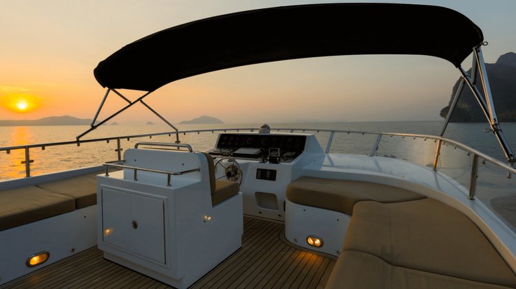 Discover Phuket surroundings on this 100 Bilgin boat