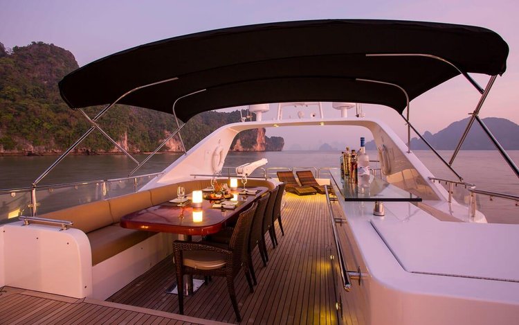 This 100.0' Bilgin cand take up to 20 passengers around Phuket