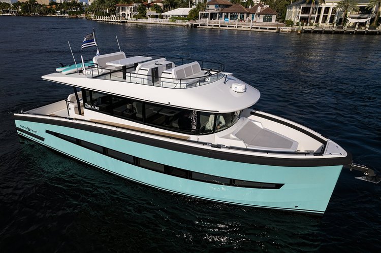 Discover North Miami Beach surroundings on this DC56 Dutch Craft boat