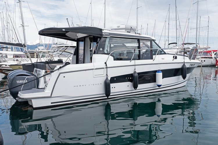 Boating is fun with a Jeanneau in Split