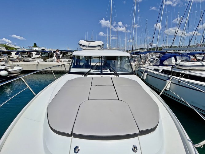 Boat for rent Jeanneau 34.4 feet in Zadar region, Croatia