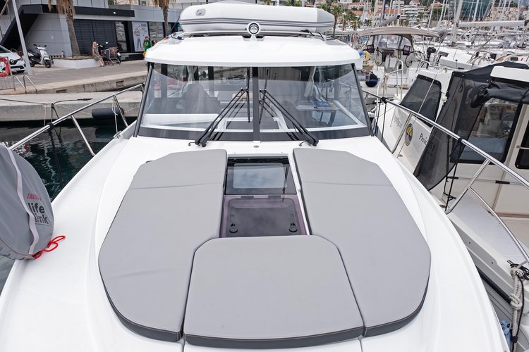 Jeanneau boat for rent in Split